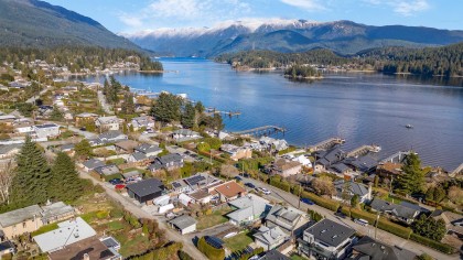 Photo 21 at 450 Beachview Drive, Dollarton, North Vancouver