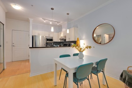 Photo 6 at 304 - 1388 Nelson Street, West End VW, Vancouver West