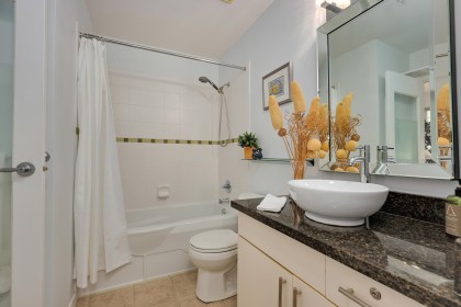 Photo 15 at 304 - 1388 Nelson Street, West End VW, Vancouver West