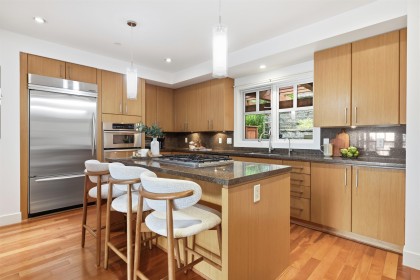 Photo 11 at 5 - 2555 Skilift Road, Chelsea Park, West Vancouver