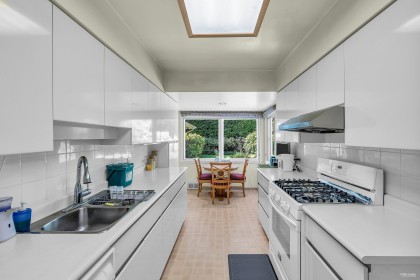 Photo 11 at 1258 W 33rd Avenue, Shaughnessy, Vancouver West
