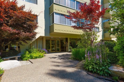 Photo 26 at 505 - 1425 Esquimalt Avenue, Ambleside, West Vancouver