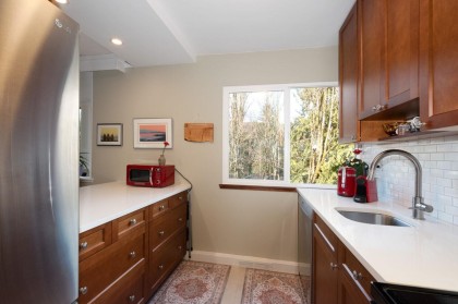 Photo 20 at 505 - 1425 Esquimalt Avenue, Ambleside, West Vancouver