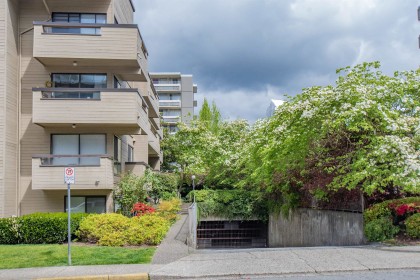 Photo 23 at 118 - 1363 Clyde Avenue, Ambleside, West Vancouver