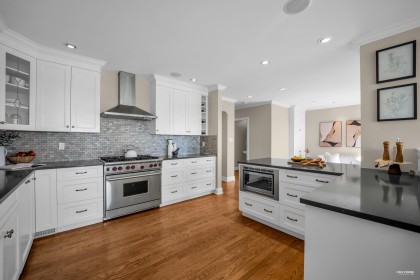 Photo 14 at 1460 Nelson Avenue, Ambleside, West Vancouver