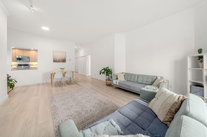 Photo 13 at 101 - 2408 Haywood Avenue, Dundarave, West Vancouver