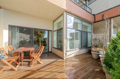 Photo 12 at 101 - 2408 Haywood Avenue, Dundarave, West Vancouver