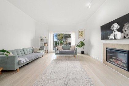 Photo 7 at 101 - 2408 Haywood Avenue, Dundarave, West Vancouver