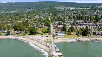 Photo 32 at 101 - 2408 Haywood Avenue, Dundarave, West Vancouver