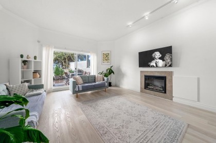 Photo 8 at 101 - 2408 Haywood Avenue, Dundarave, West Vancouver