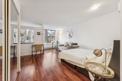 Photo 4 at 1202 - 1188 Richards Street, Yaletown, Vancouver West