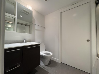 Photo 5 at 2005 - 8131 Nunavut Lane, Marpole, Vancouver West