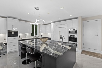 Photo 10 at 1130 Eyremount Drive, British Properties, West Vancouver