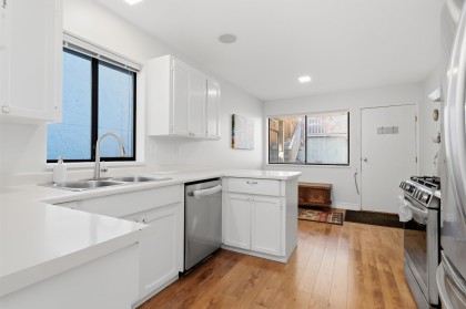 Photo 8 at 1911 Deep Cove Road, Deep Cove, North Vancouver