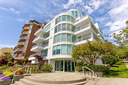 Photo 1 at 3B - 1403 Beach Avenue, West End VW, Vancouver West