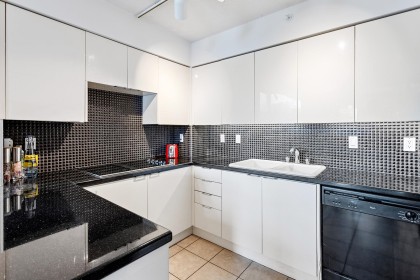 Photo 8 at 3B - 1403 Beach Avenue, West End VW, Vancouver West