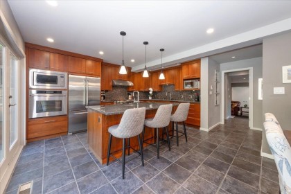 Photo 5 at 2864 Bushnell Place, Westlynn Terrace, North Vancouver