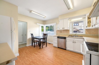 Photo 8 at 1441 W 49th Avenue, South Granville, Vancouver West