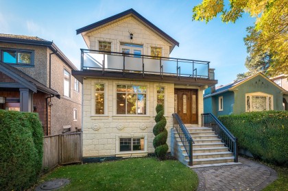 Photo 1 at 3716 W 17th Avenue, Dunbar, Vancouver West