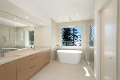 Photo 25 at 4437 Piccadilly North, Caulfeild, West Vancouver