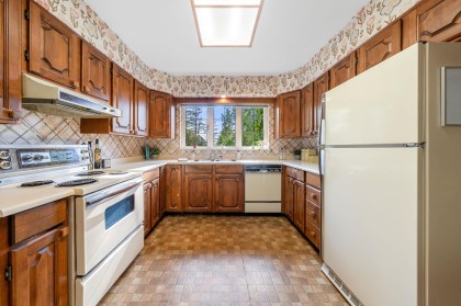 Photo 10 at 895 Elveden Row, British Properties, West Vancouver