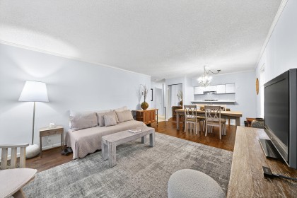 Photo 11 at 104 - 1551 W 11th Avenue, Fairview VW, Vancouver West