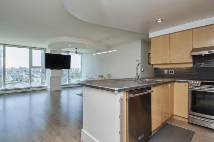 Photo 4 at 2005 - 1009 Expo Boulevard, Yaletown, Vancouver West