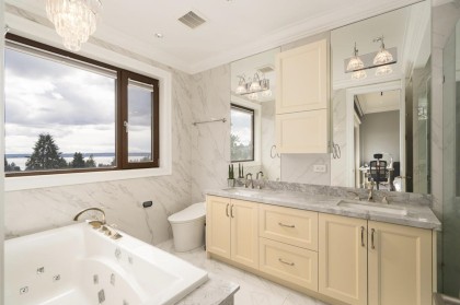 Photo 15 at 1410 Mathers Avenue, Ambleside, West Vancouver