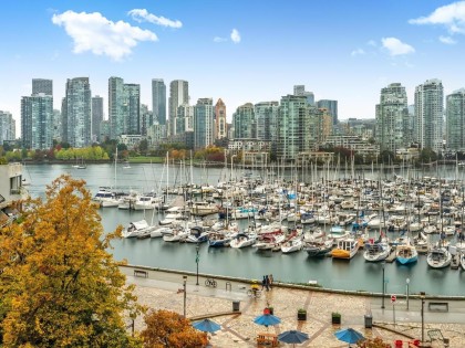 Photo 19 at 521 - 666 Leg In Boot Square, False Creek, Vancouver West