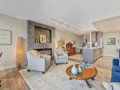 Photo 8 at 521 - 666 Leg In Boot Square, False Creek, Vancouver West