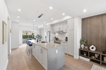 Photo 7 at 1 - 115 W Queens Road, Upper Lonsdale, North Vancouver