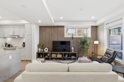 Photo 5 at 1 - 115 W Queens Road, Upper Lonsdale, North Vancouver