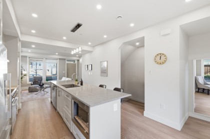 Photo 11 at 1 - 115 W Queens Road, Upper Lonsdale, North Vancouver