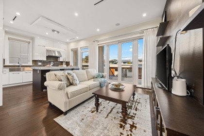 Photo 10 at 3253 W 21st Avenue, Dunbar, Vancouver West