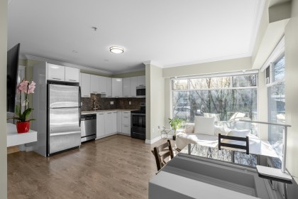 Photo 6 at 999 W 20th Avenue, Cambie, Vancouver West