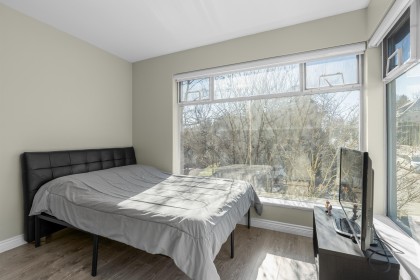 Photo 9 at 999 W 20th Avenue, Cambie, Vancouver West