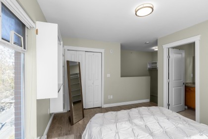 Photo 14 at 999 W 20th Avenue, Cambie, Vancouver West