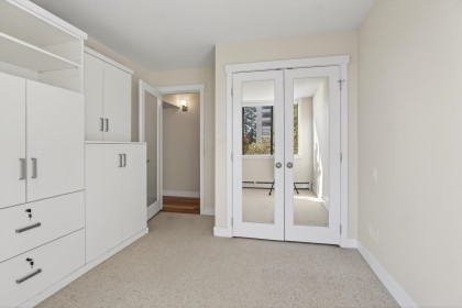 Photo 22 at 203 - 2090 Argyle Avenue, Dundarave, West Vancouver