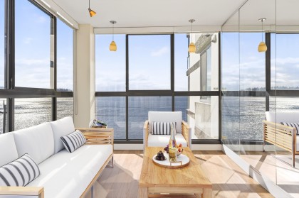 Photo 1 at 203 - 2090 Argyle Avenue, Dundarave, West Vancouver