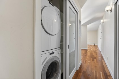 Photo 20 at 203 - 2090 Argyle Avenue, Dundarave, West Vancouver