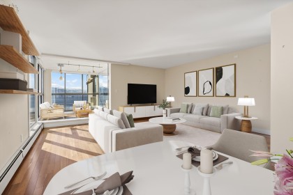 Photo 9 at 203 - 2090 Argyle Avenue, Dundarave, West Vancouver