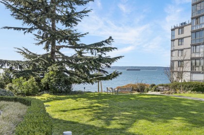 Photo 38 at 203 - 2090 Argyle Avenue, Dundarave, West Vancouver