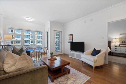 Photo 2 at 403 - 857 W 15th Street, Mosquito Creek, North Vancouver