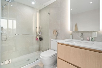 Photo 10 at 1401 - 1500 Fern Street, Lynnmour, North Vancouver