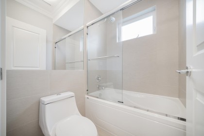 Photo 18 at 1420 W 53rd Avenue, South Granville, Vancouver West