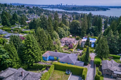 Photo 6 at 1337 Ottawa Avenue, Ambleside, West Vancouver