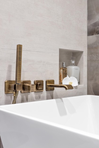 Photo 5 at 402 - 2323 Fir Street, Fairview VW, Vancouver West