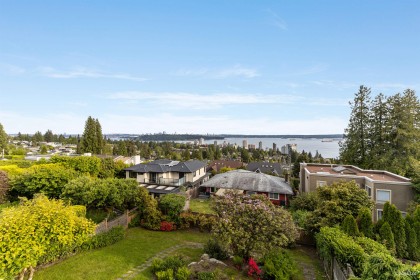 Photo 7 at 2272 Ottawa Avenue, Dundarave, West Vancouver