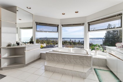 Photo 25 at 2272 Ottawa Avenue, Dundarave, West Vancouver