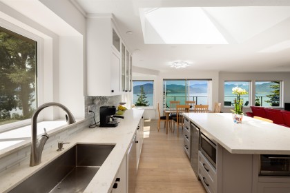 Photo 7 at 250 Kelvin Grove Way, Lions Bay, West Vancouver